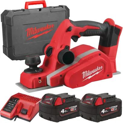 Aku hoblík Milwaukee M18 BP-402C, šířka 82 mm, odběr až 2 mm, 2x Aku M18 B4 + M12-18 C + kufr, 4933451114
